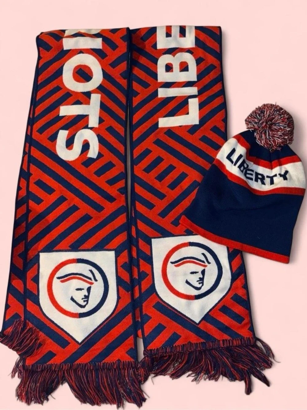 Patriots & Liberty - 2 Scarves & Beanie Set 🧣
